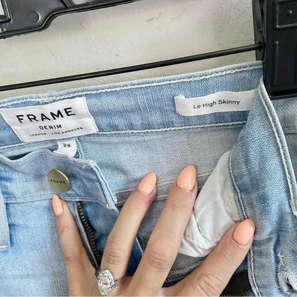 Frame Denim Le High Skinny Light Wash Jeans | Size 24 - Picture 7 of 9